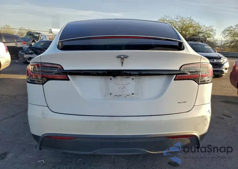 2022 Tesla Model X z USA, uszkodzony, nr VIN 7SAXCBE61NF331504